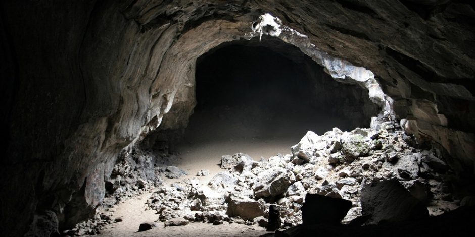 The cave - netflix movies and series 2020