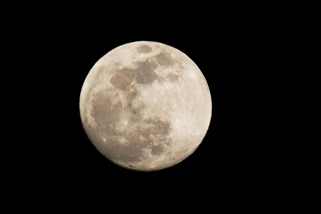 Eventos astronômicos de outubro - lua cheia / lua do caçador